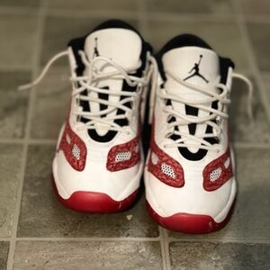 Jordan Retro 11 Elephants